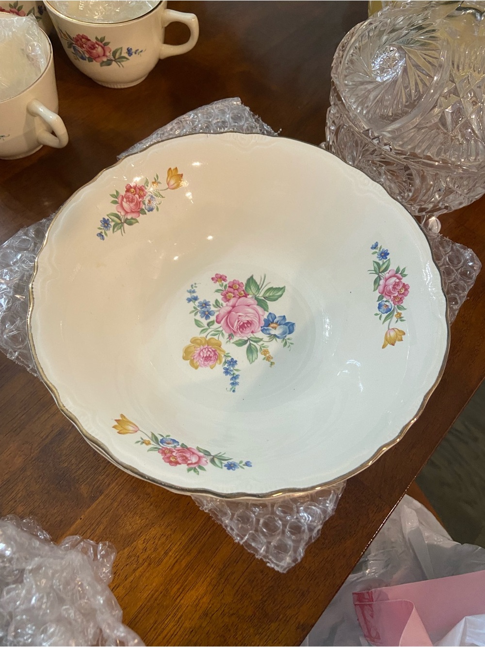 Scio Hazel  Floral Porcelain 8.5” Serving Bowl with Gold Trim
